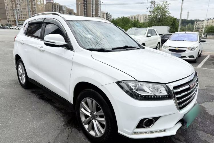 Used Haval H2 2016 Red-Label 1.5T Manual Two-Wheel Drive Luxury Model Exterior 2