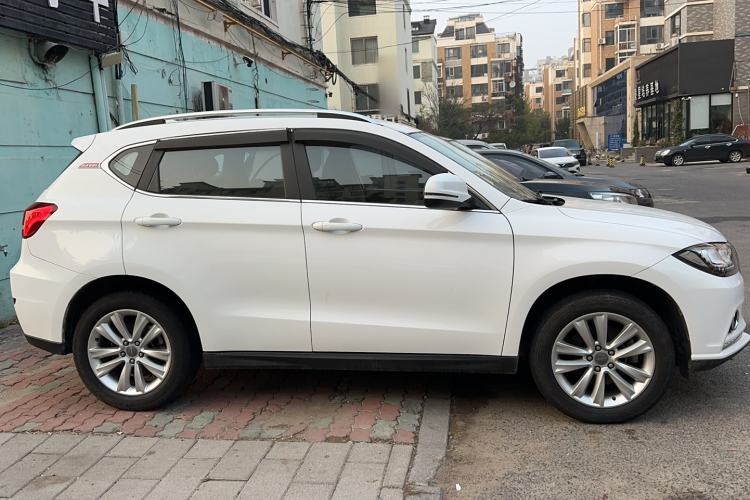 Used Haval H2 2016 Red Label 1.5T Automatic Two-Wheel Drive Elite Model Exterior 2