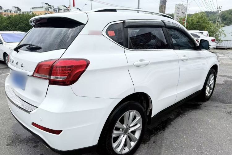 Used Haval H2 2016 Red-Label 1.5T Manual Two-Wheel Drive Luxury Model Exterior 3