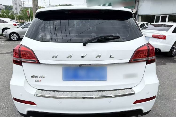 Used Haval H2 2016 Red-Label 1.5T Manual Two-Wheel Drive Luxury Model Exterior 5