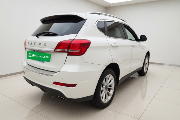 Used Haval H2 2016 Red-Label 1.5T Manual Two-Wheel Drive Luxury Model Exterior 5