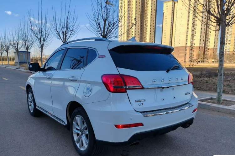 Used Haval H2 2016 Red-Label 1.5T Automatic Two-Wheel Drive Luxury Model Exterior 5