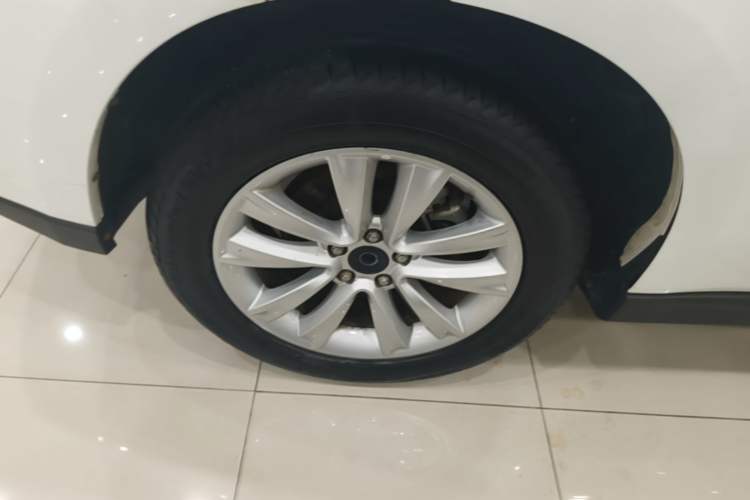 Used Haval H2 2016 Red-Label 1.5T Manual Two-Wheel Drive Comfort Model Exterior 5