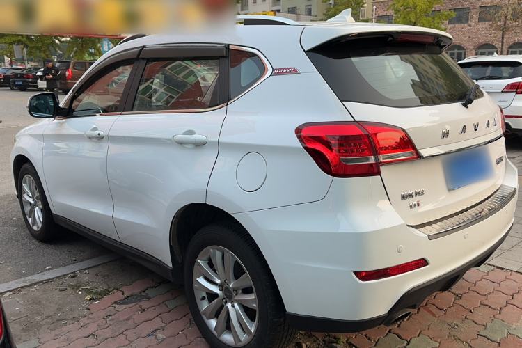 Used Haval H2 2016 Red Label 1.5T Automatic Two-Wheel Drive Elite Model Exterior 6