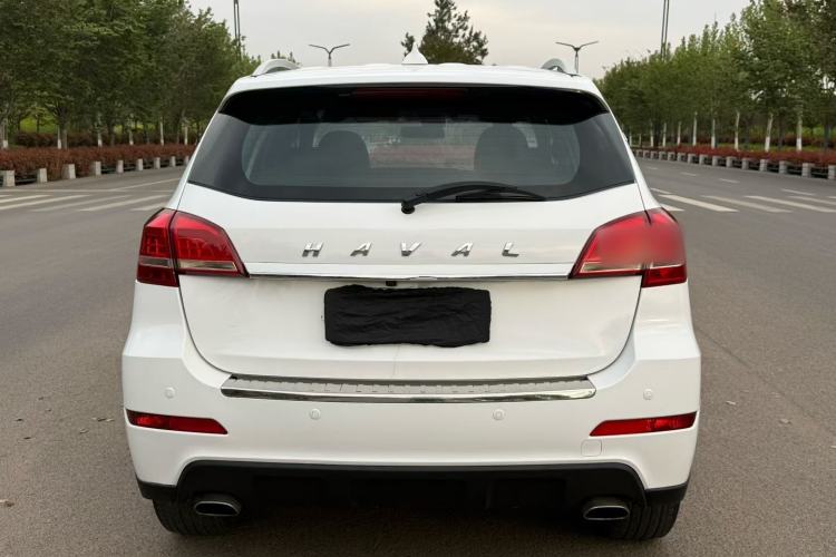 Used Haval H2 2016 Red-Label 1.5T Manual Two-Wheel Drive Luxury Model Exterior 9