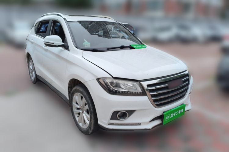 Used Haval H2 2016 Red-Label 1.5T Manual Two-Wheel Drive Luxury Model Front Right 45 Deg