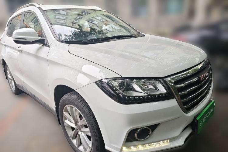 Used Haval H2 2016 Red-Label 1.5T Manual Two-Wheel Drive Luxury Model Front Right 45 Deg