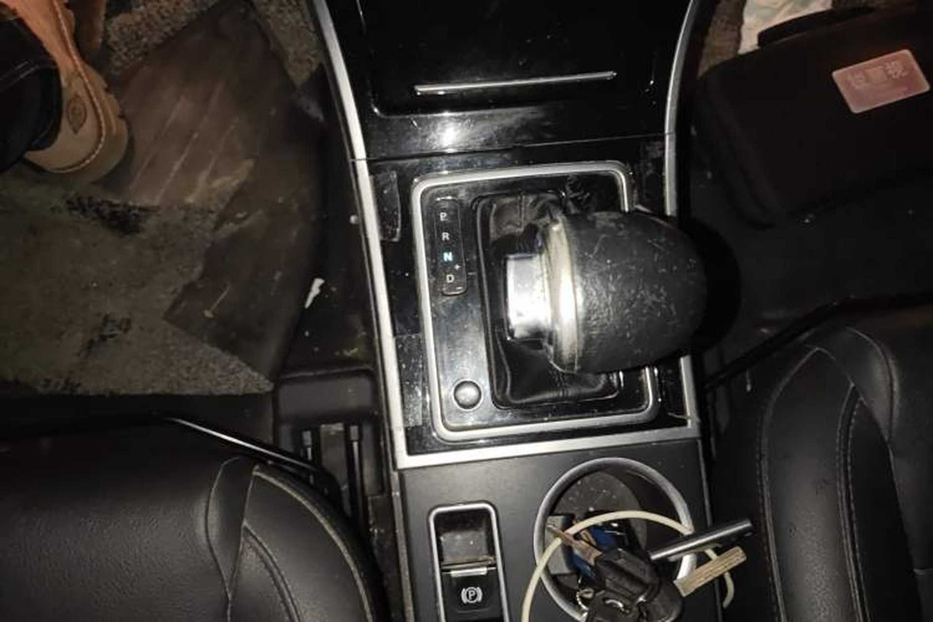 Used Haval H2 2016 Red-Label 1.5T Automatic Two-Wheel Drive Luxury Model Gear Lever