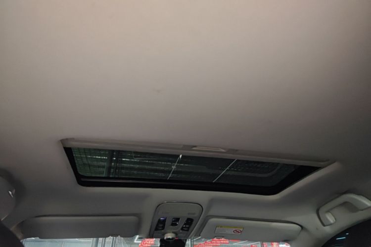 Used Haval H2 2016 Red-Label 1.5T Manual Two-Wheel Drive Luxury Model Headliner