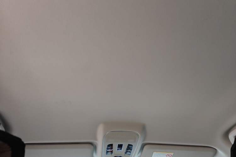 Used Haval H2 2016 Red Label 1.5T Manual Two-Wheel Drive Elite Model Headliner