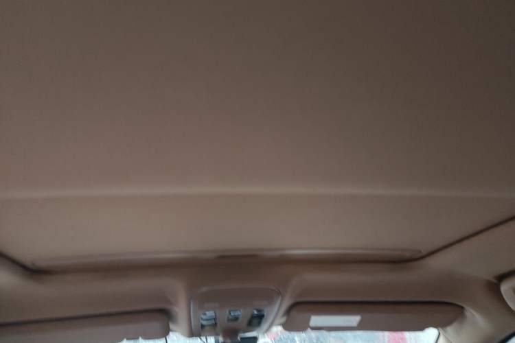 Used Haval H2 2016 Red-Label 1.5T Automatic Two-Wheel Drive Luxury Model Headliner