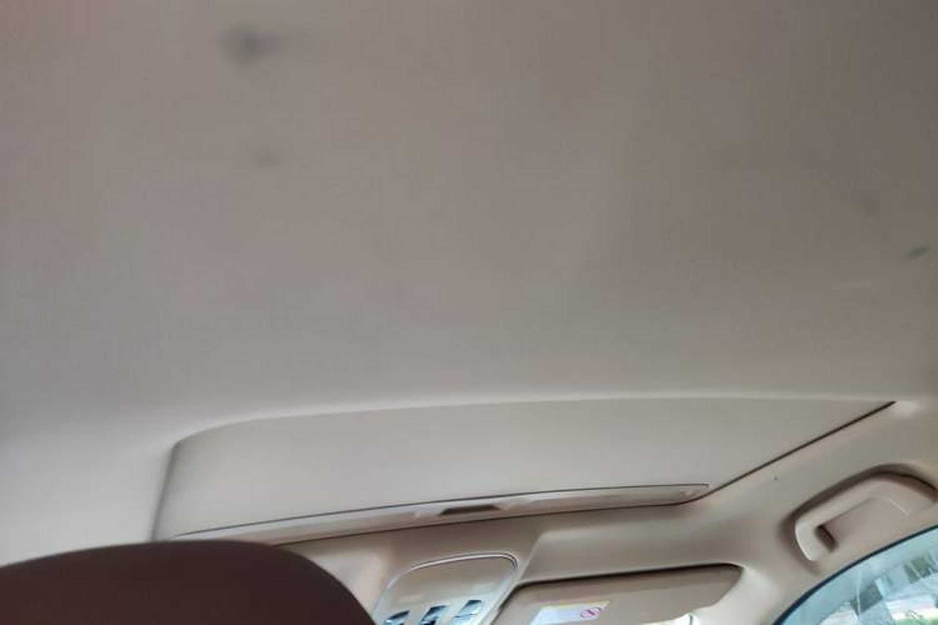 Used Haval H2 2016 Red-Label 1.5T Manual Two-Wheel Drive Luxury Model Headliner