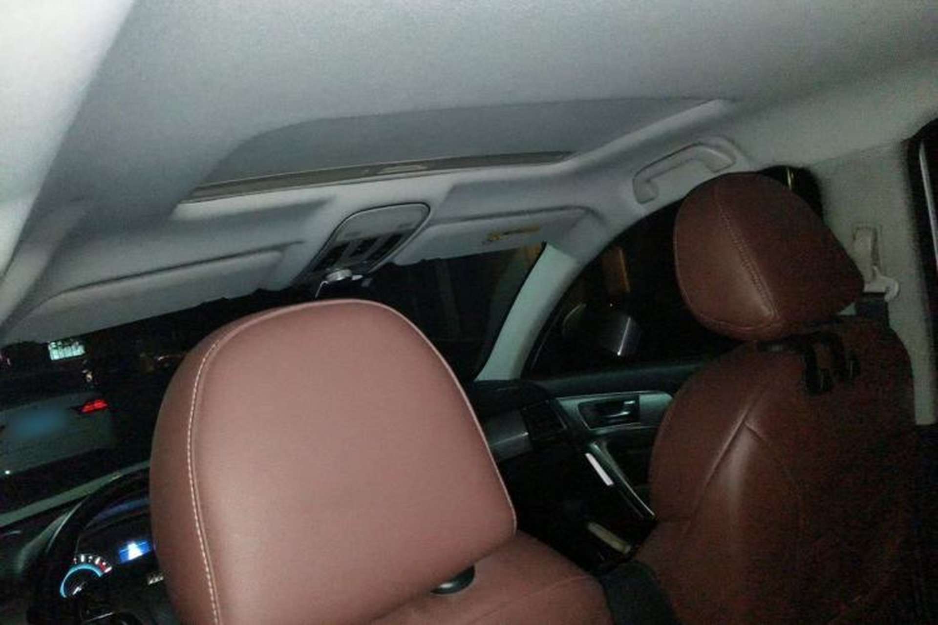 Used Haval H2 2016 Red-Label 1.5T Manual Two-Wheel Drive Comfort Model Headliner