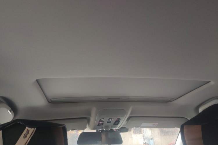Used Haval H2 2016 Red Label 1.5T Automatic Two-Wheel Drive Elite Model Headliner