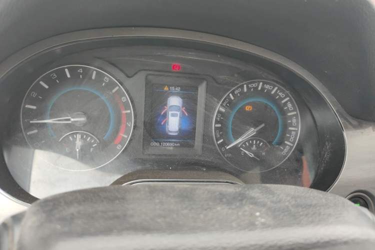 Used Haval H2 2016 Red-Label 1.5T Manual Two-Wheel Drive Luxury Model Instrument Cluster