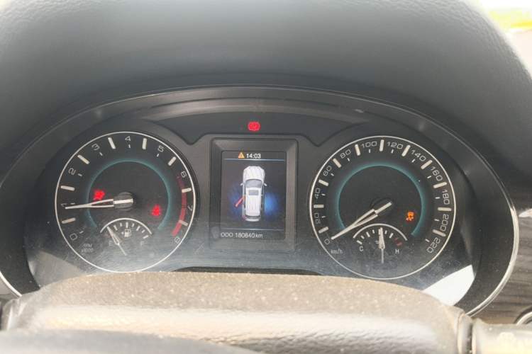 Used Haval H2 2016 Red-Label 1.5T Manual Two-Wheel Drive Luxury Model Instrument Cluster
