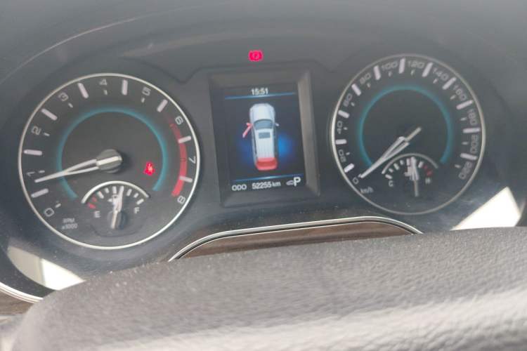 Used Haval H2 2016 Red Label 1.5T Automatic Two-Wheel Drive Prestige Model Instrument Cluster