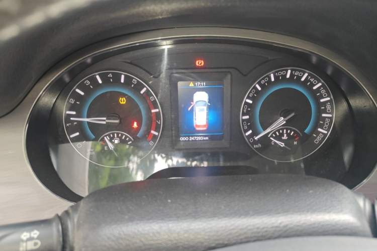 Used Haval H2 2016 Red Label 1.5T Manual Two-Wheel Drive Elite Model Instrument Cluster
