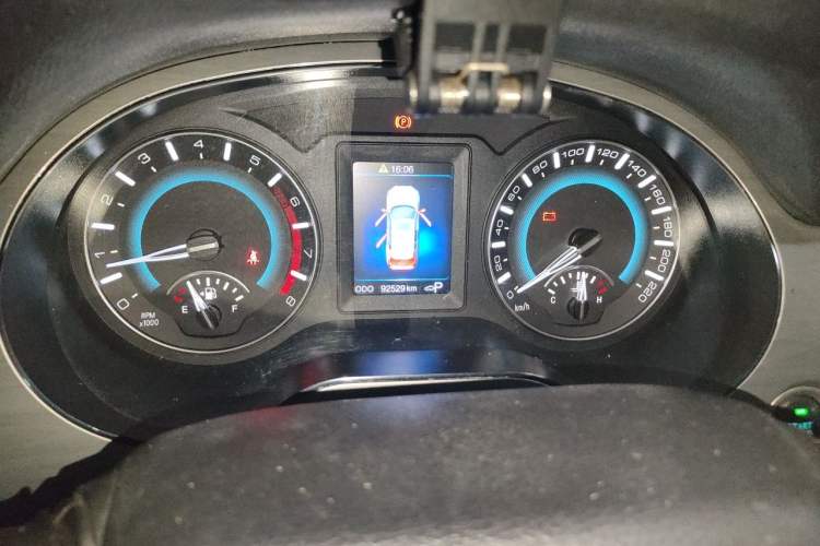 Used Haval H2 2016 Red-Label 1.5T Automatic Two-Wheel Drive Luxury Model Instrument Cluster