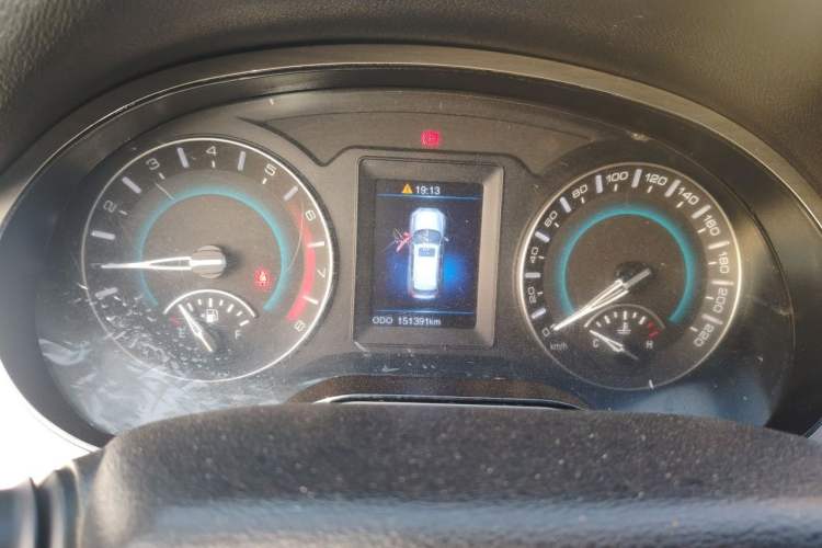 Used Haval H2 2016 Red-Label 1.5T Manual Two-Wheel Drive Luxury Model Instrument Cluster