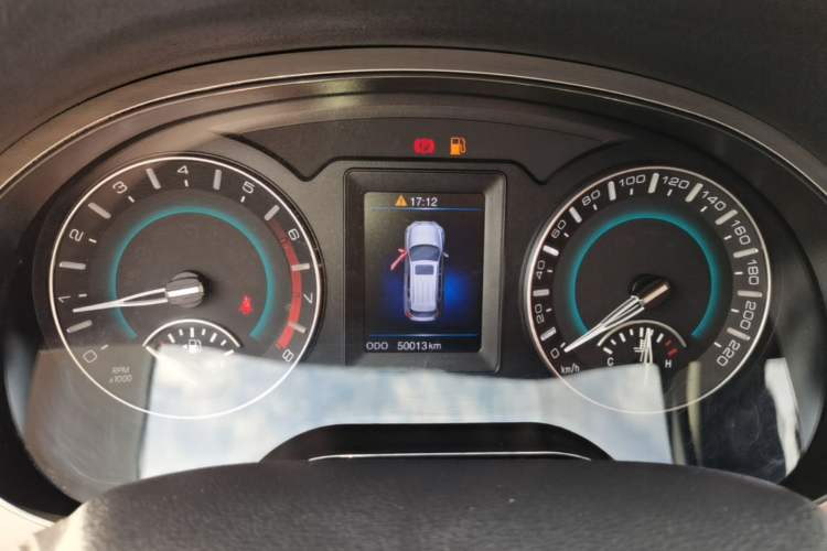 Used Haval H2 2016 Red-Label 1.5T Manual Two-Wheel Drive Luxury Model Instrument Cluster