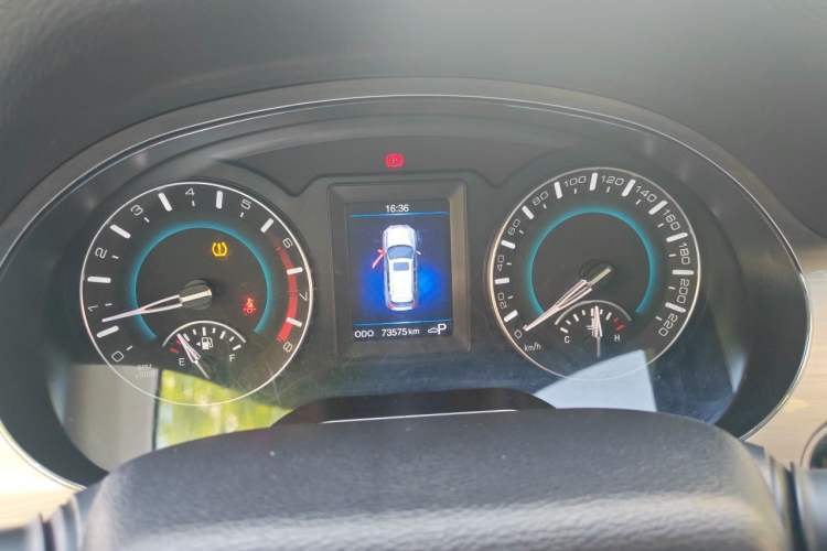 Used Haval H2 2016 Red-Label 1.5T Automatic Two-Wheel Drive Luxury Model Instrument Cluster