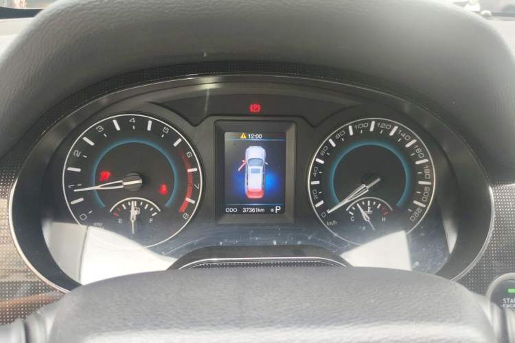 Used Haval H2 2016 Red Label 1.5T Automatic Two-Wheel Drive Prestige Model Instrument Cluster