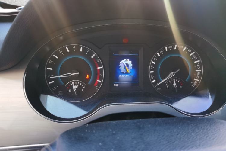 Used Haval H2 2016 Red-Label 1.5T Manual Two-Wheel Drive Luxury Model Instrument Cluster