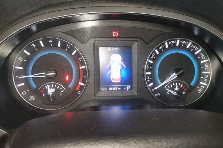 Used Haval H2 2016 Red-Label 1.5T Automatic Two-Wheel Drive Luxury Model Instrument Cluster