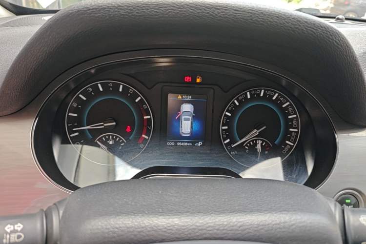Used Haval H2 2016 Red-Label 1.5T Automatic Two-Wheel Drive Luxury Model Instrument Cluster