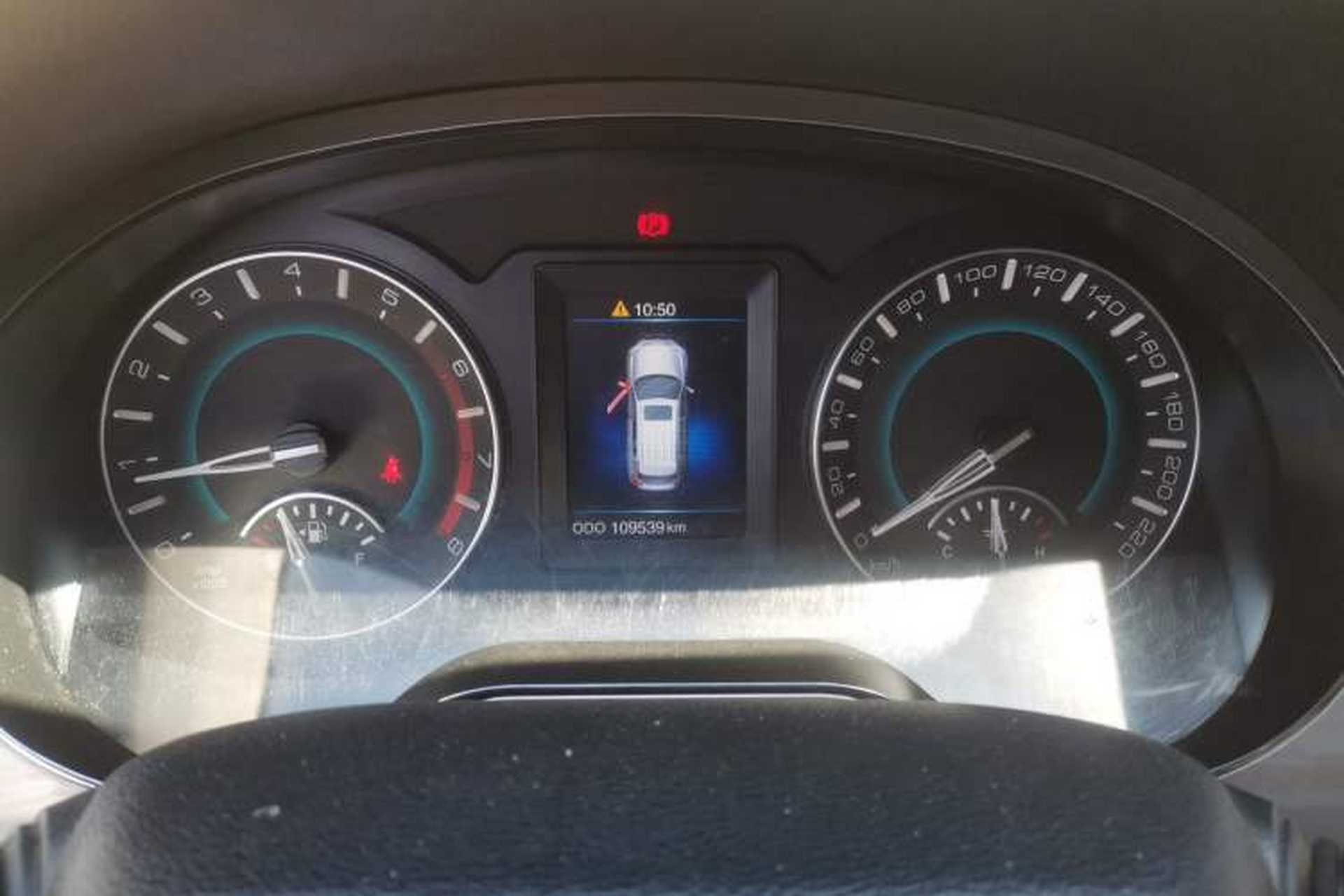 Used Haval H2 2016 Red-Label 1.5T Manual Two-Wheel Drive Luxury Model Instrument Cluster