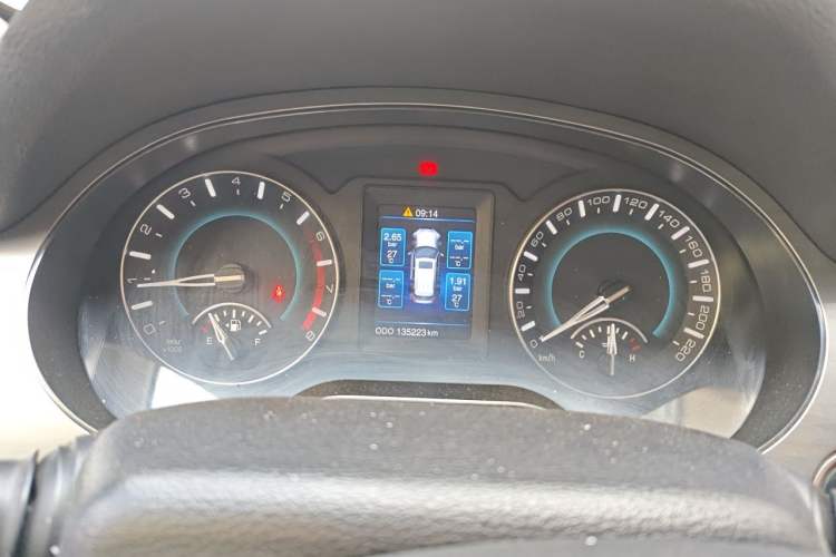 Used Haval H2 2016 Red Label 1.5T Manual Two-Wheel Drive Elite Model Instrument Cluster