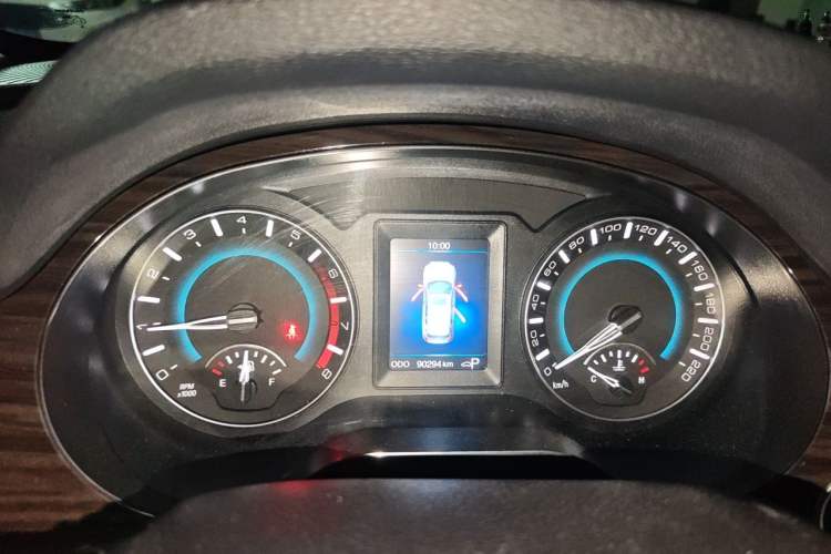 Used Haval H2 2016 Red-Label 1.5T Automatic Two-Wheel Drive Luxury Model Instrument Cluster