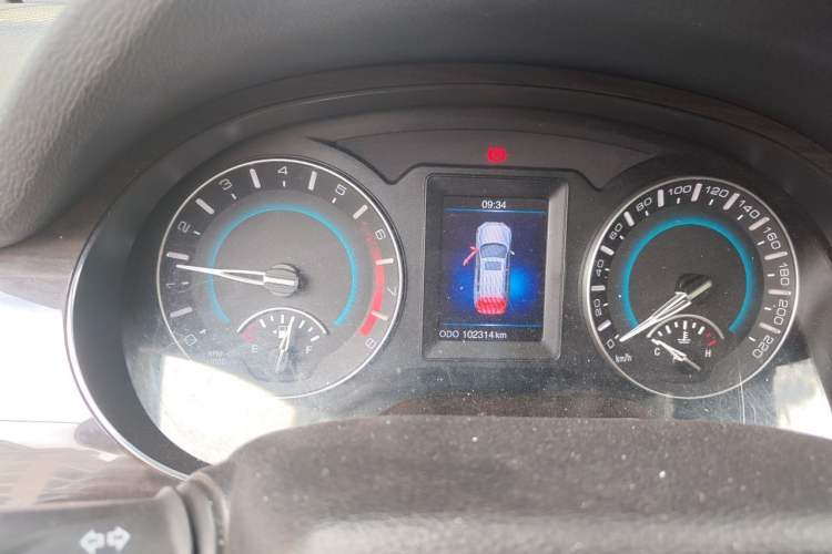 Used Haval H2 2016 Red-Label 1.5T Manual Two-Wheel Drive Luxury Model Instrument Cluster