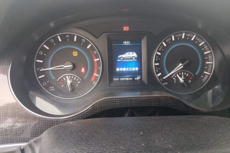 Used Haval H2 2016 Red-Label 1.5T Automatic Two-Wheel Drive Luxury Model Instrument Cluster