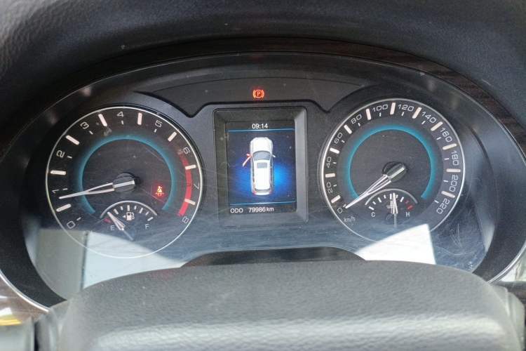 Used Haval H2 2016 Red-Label 1.5T Manual Two-Wheel Drive Luxury Model Instrument Cluster