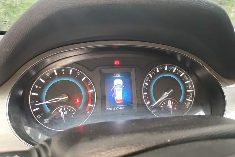 Used Haval H2 2016 Red-Label 1.5T Manual Two-Wheel Drive Luxury Model Instrument Cluster