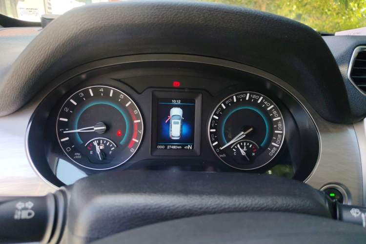 Used Haval H2 2016 Red-Label 1.5T Automatic Two-Wheel Drive Luxury Model Instrument Cluster