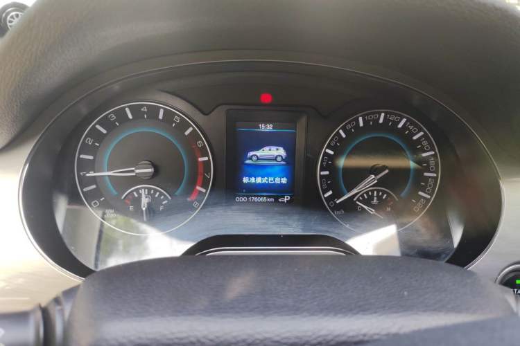 Used Haval H2 2016 Red-Label 1.5T Automatic Two-Wheel Drive Luxury Model Instrument Cluster