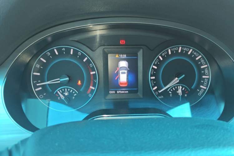Used Haval H2 2016 Red-Label 1.5T Manual Two-Wheel Drive Luxury Model Instrument Cluster