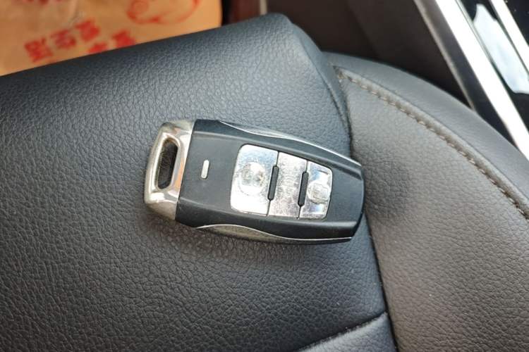 Used Haval H2 2016 Red Label 1.5T Automatic Two-Wheel Drive Prestige Model Interior 1