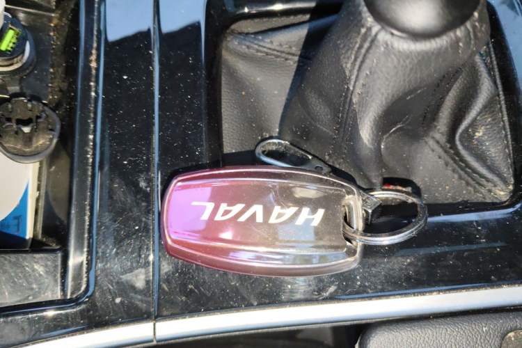Used Haval H2 2016 Red-Label 1.5T Manual Two-Wheel Drive Luxury Model Interior 1