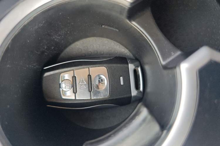 Used Haval H2 2016 Red-Label 1.5T Automatic Two-Wheel Drive Luxury Model Interior 1
