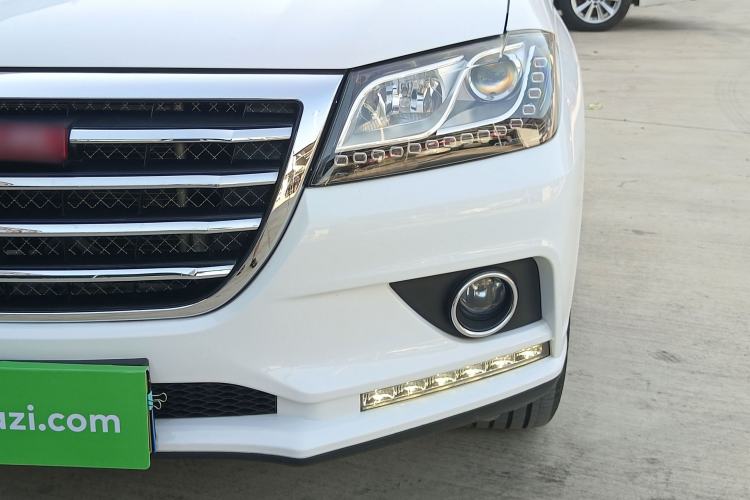 Used Haval H2 2016 Red Label 1.5T Manual Two-Wheel Drive Elite Model Left Front Headlight