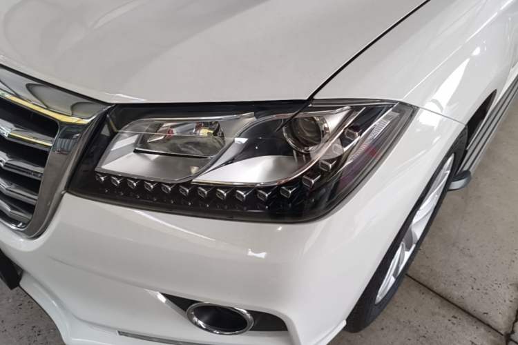 Used Haval H2 2016 Red-Label 1.5T Automatic Two-Wheel Drive Luxury Model Left Front Headlight