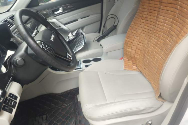 Used Haval H2 2016 Red Label 1.5T Automatic Two-Wheel Drive Prestige Model Left Front Seat
