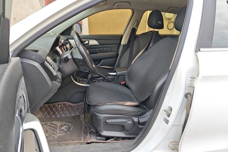 Used Haval H2 2016 Red Label 1.5T Manual Two-Wheel Drive Elite Model Left Front Seat