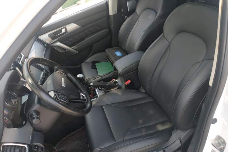Used Haval H2 2016 Red Label 1.5T Manual Two-Wheel Drive Elite Model Left Front Seat