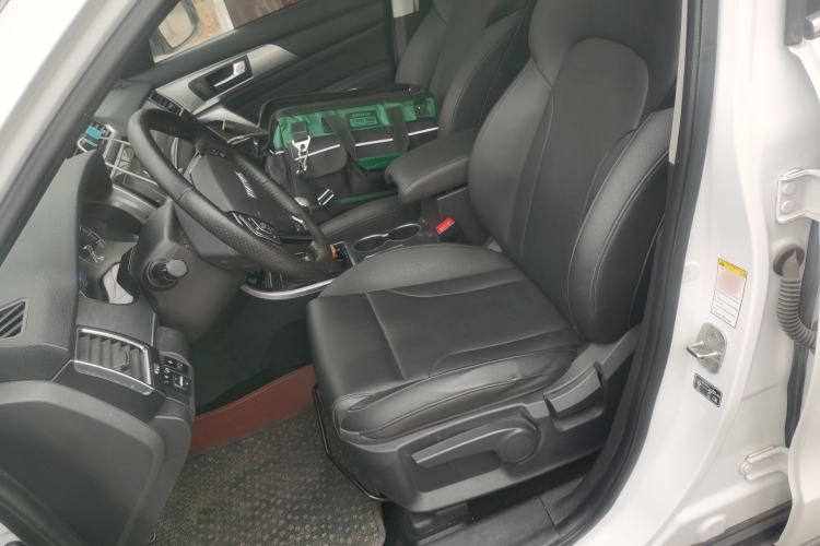 Used Haval H2 2016 Red-Label 1.5T Manual Two-Wheel Drive Luxury Model Left Front Seat