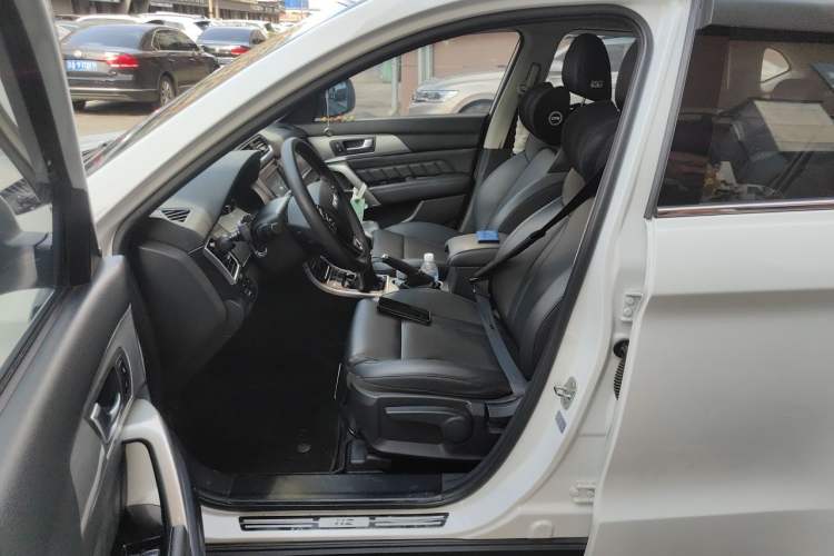 Used Haval H2 2016 Red Label 1.5T Manual Two-Wheel Drive Elite Model Left Front Seat